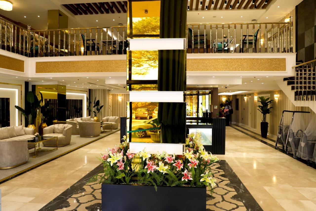 United Hotel International Yaoundé Dış mekan fotoğraf