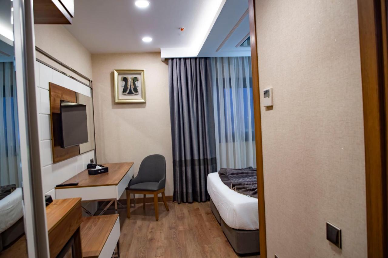 United Hotel International Yaoundé Dış mekan fotoğraf