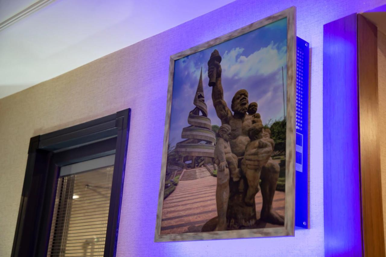 United Hotel International Yaoundé Dış mekan fotoğraf