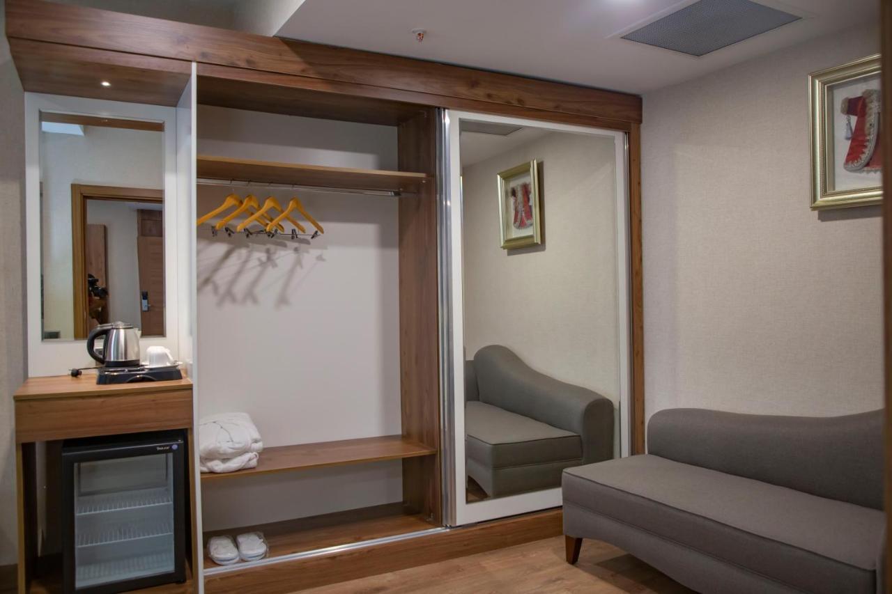 United Hotel International Yaoundé Dış mekan fotoğraf