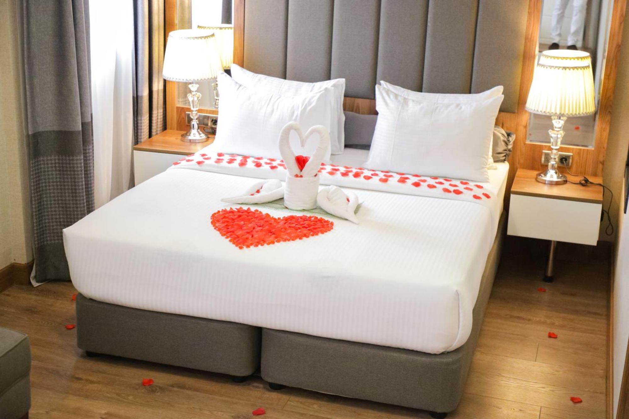 United Hotel International Yaoundé Dış mekan fotoğraf