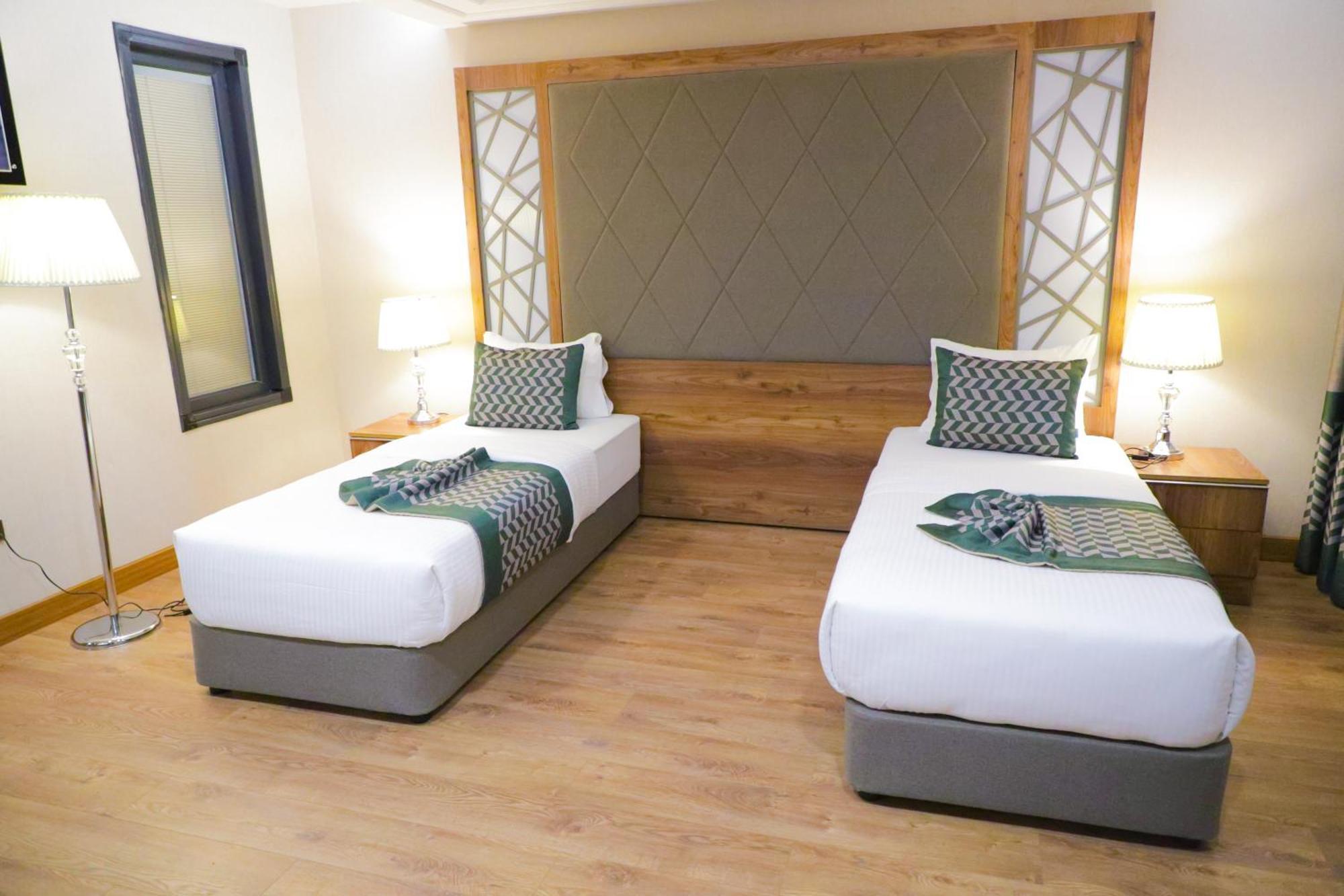 United Hotel International Yaoundé Dış mekan fotoğraf
