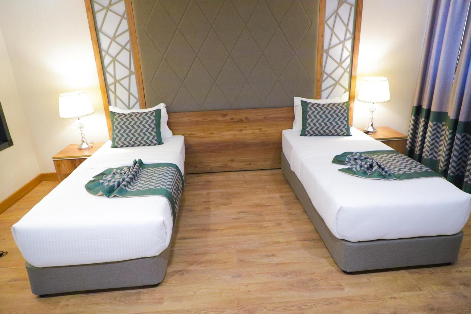 United Hotel International Yaoundé Dış mekan fotoğraf
