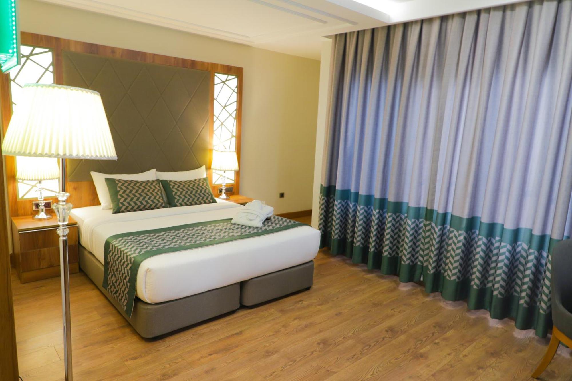United Hotel International Yaoundé Dış mekan fotoğraf