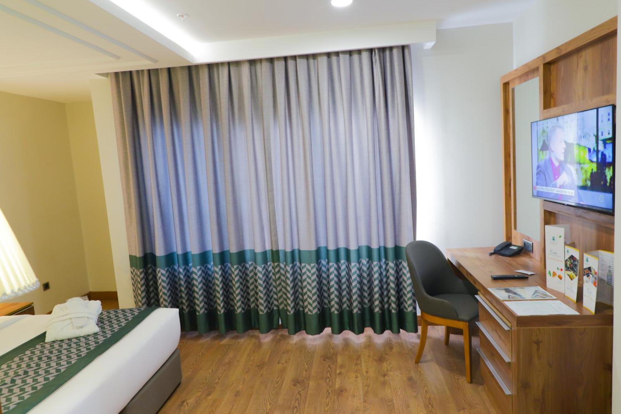 United Hotel International Yaoundé Dış mekan fotoğraf