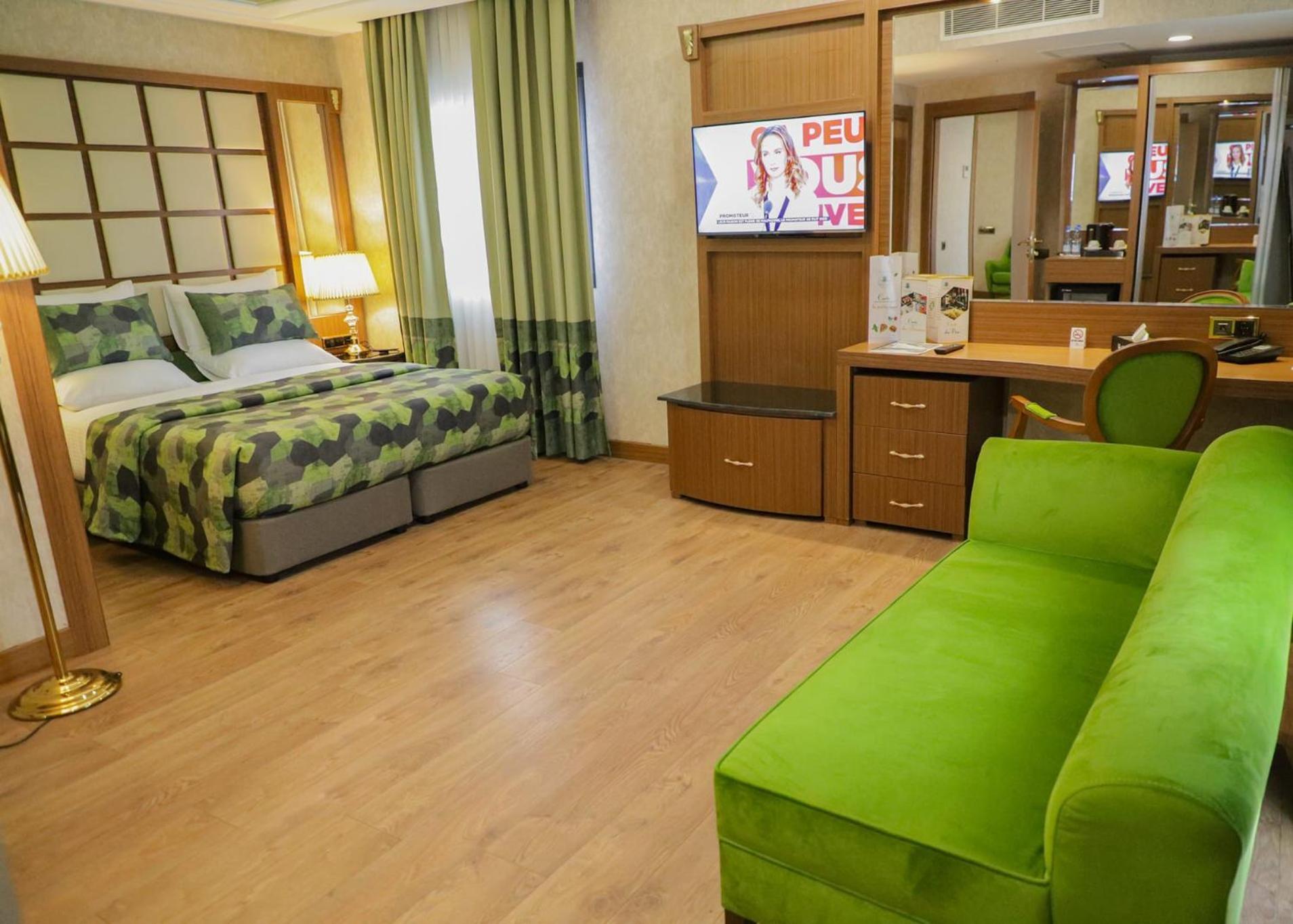 United Hotel International Yaoundé Dış mekan fotoğraf